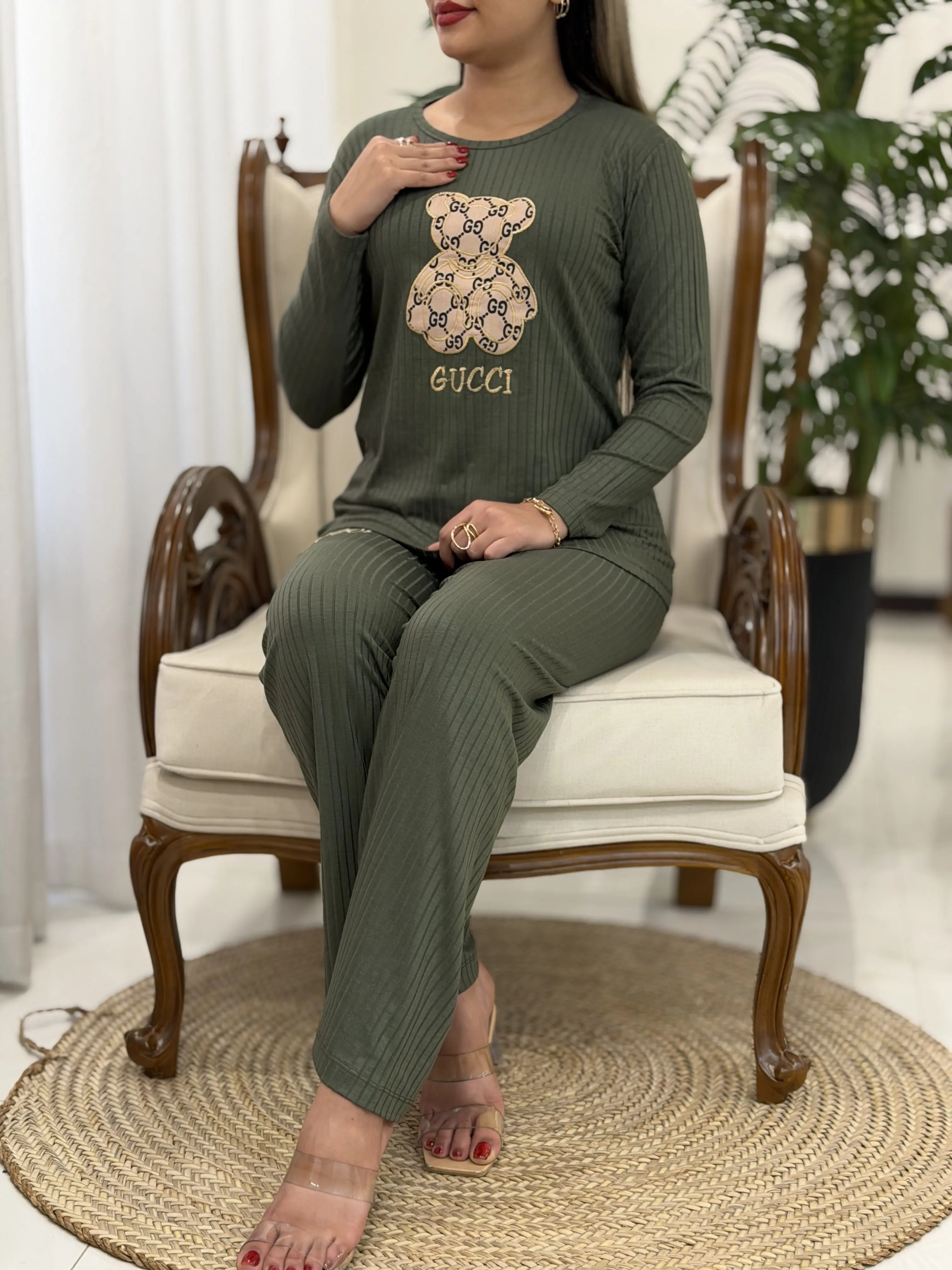 ست گوچی کد2392